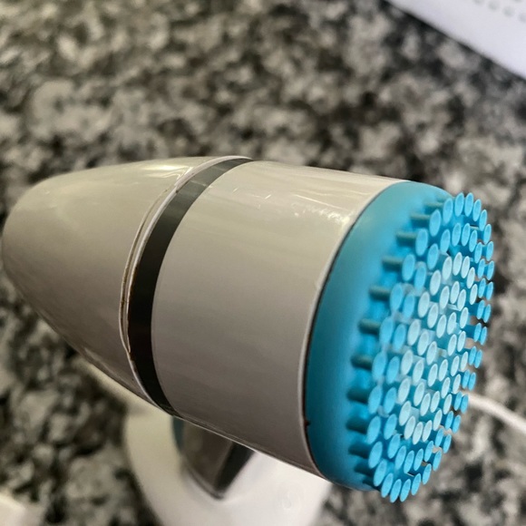 Lumi spa - gentle head - Picture 3 of 3